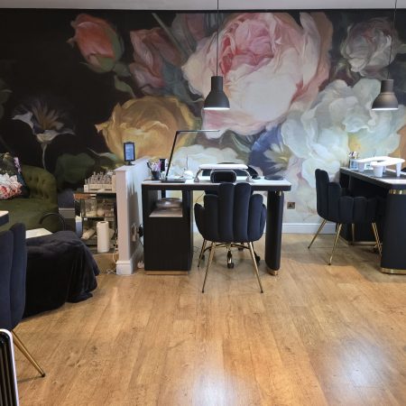 nail room